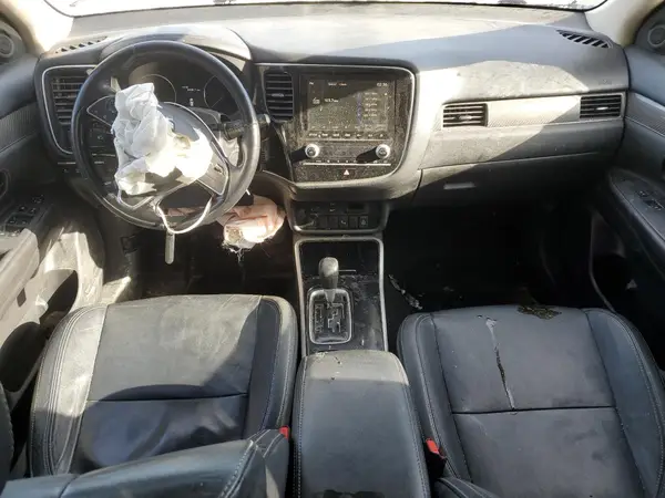 JA4AZ3A3XLZ017886 2020 MITSUBISHI OUTLANDER - Image 8