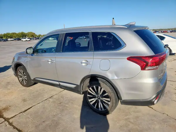 JA4AZ3A3XLZ019153 2020 MITSUBISHI OUTLANDER - Image 2