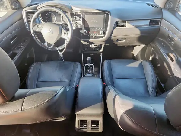 JA4AZ3A3XLZ019153 2020 MITSUBISHI OUTLANDER - Image 8