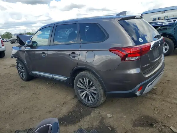 JA4AZ3A3XLZ022747 2020 MITSUBISHI OUTLANDER - Image 2