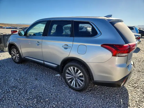 JA4AZ3A3XLZ024532 2020 MITSUBISHI OUTLANDER - Image 2