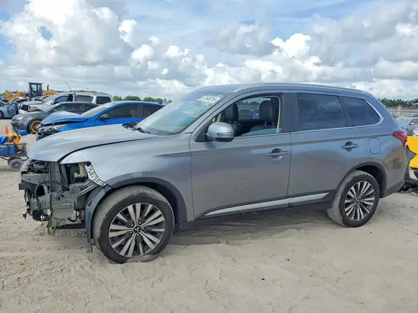 JA4AZ3A3XLZ024899 2020 MITSUBISHI OUTLANDER - Image 1
