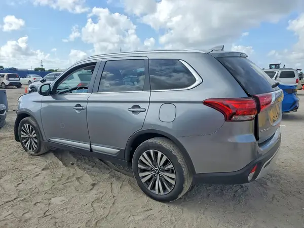 JA4AZ3A3XLZ024899 2020 MITSUBISHI OUTLANDER - Image 2