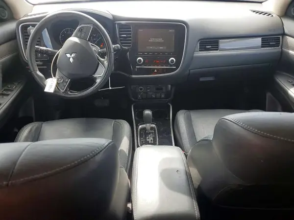 JA4AZ3A3XLZ024899 2020 MITSUBISHI OUTLANDER - Image 8