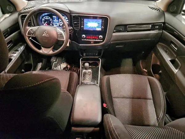 JA4AZ3A3XLZ026457 2020 MITSUBISHI OUTLANDER - Image 8