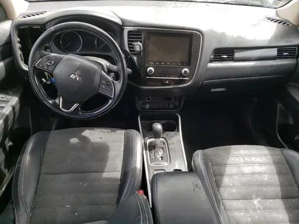 JA4AZ3A3XLZ027592 2020 MITSUBISHI OUTLANDER - Image 8