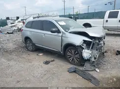 JA4AZ3A3XLZ027723 2020 MITSUBISHI OUTLANDER