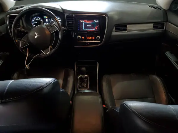 JA4AZ3A3XLZ032372 2020 MITSUBISHI OUTLANDER - Image 8