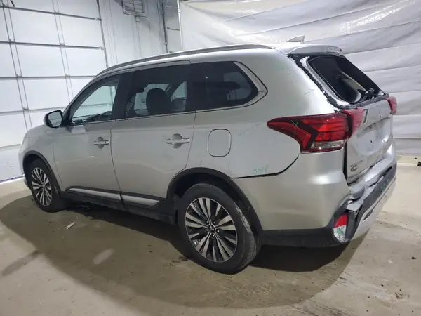 JA4AZ3A3XLZ035675 2020 MITSUBISHI OUTLANDER - Image 2