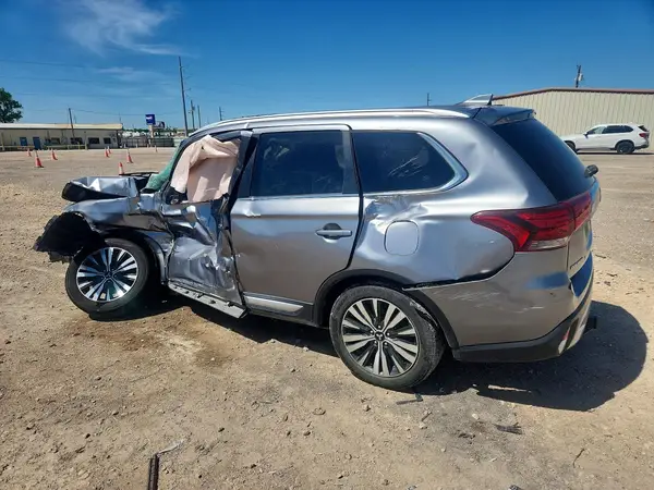 JA4AZ3A3XLZ037586 2020 MITSUBISHI OUTLANDER - Image 2