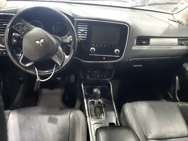 JA4AZ3A3XLZ038009 2020 MITSUBISHI OUTLANDER - Image 8