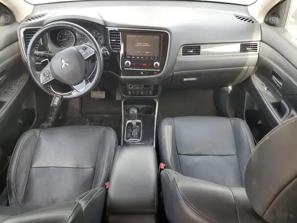 JA4AZ3A3XLZ038205 2020 MITSUBISHI OUTLANDER - Image 8