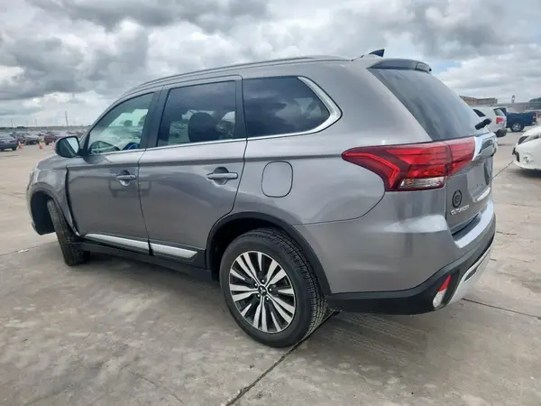 JA4AZ3A3XLZ038253 2020 MITSUBISHI OUTLANDER - Image 2