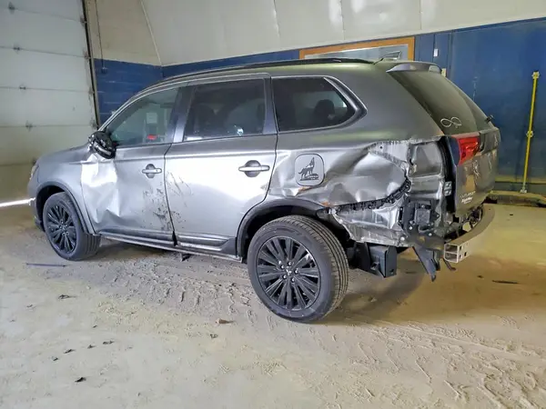 JA4AZ3A3XLZ040858 2020 MITSUBISHI OUTLANDER - Image 2