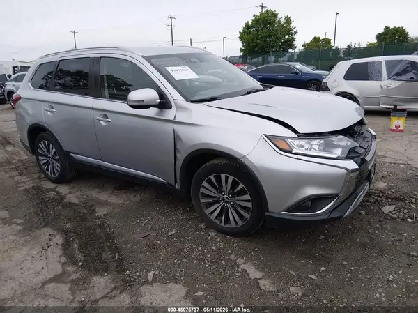 JA4AZ3A3XLZ041380 2020 MITSUBISHI OUTLANDER - Image 1