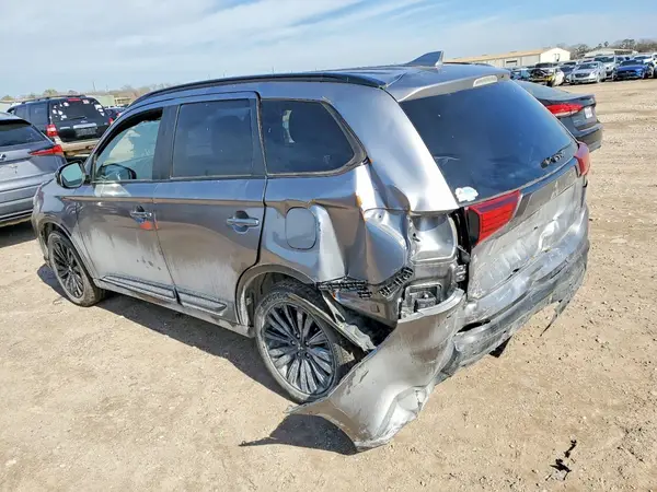 JA4AZ3A3XLZ042769 2020 MITSUBISHI OUTLANDER - Image 2