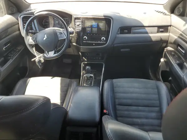 JA4AZ3A3XLZ042951 2020 MITSUBISHI OUTLANDER - Image 8