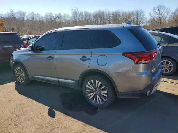 JA4AZ3A3XLZ043890 2020 MITSUBISHI OUTLANDER - Image 2
