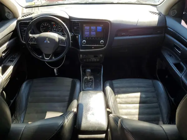 JA4AZ3A3XLZ043890 2020 MITSUBISHI OUTLANDER - Image 8