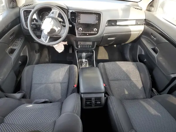 JA4AZ3A3XLZ046983 2020 MITSUBISHI OUTLANDER - Image 8