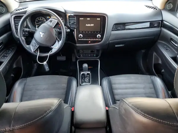 JA4AZ3A3XLZ048717 2020 MITSUBISHI OUTLANDER - Image 8