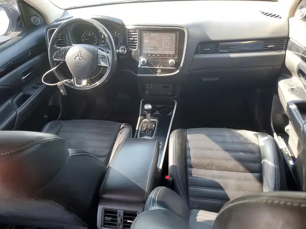 JA4AZ3A3XLZ048801 2020 MITSUBISHI OUTLANDER - Image 8