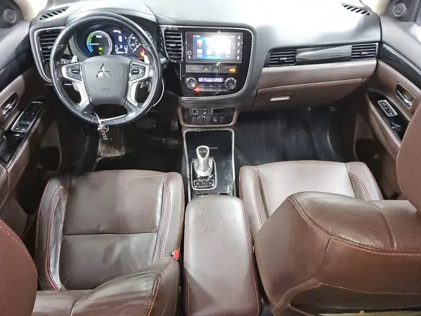 JA4J24A50JZ029022 2018 MITSUBISHI OUTLANDER - Image 8