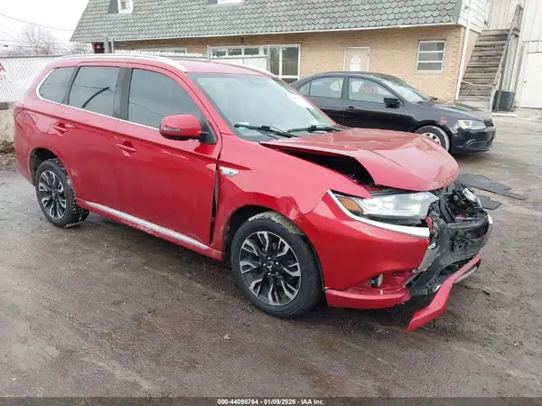 JA4J24A50JZ035838 2018 MITSUBISHI OUTLANDER - Image 1