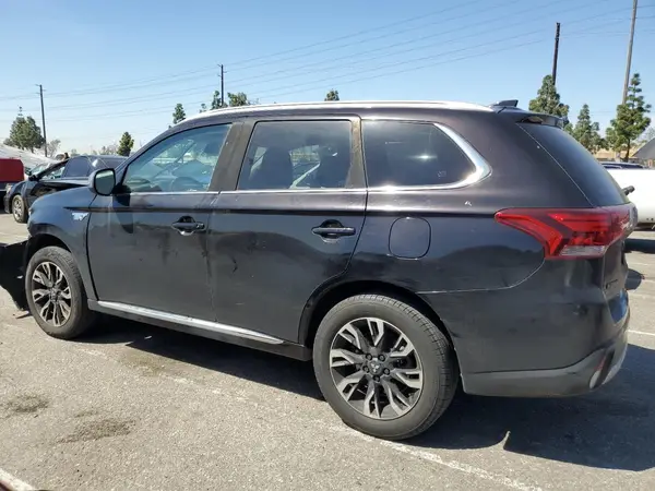 JA4J24A50JZ055328 2018 MITSUBISHI OUTLANDER - Image 2