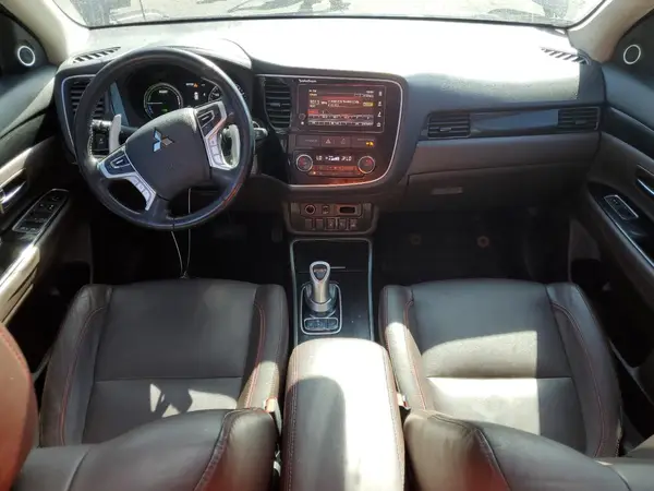 JA4J24A50JZ055460 2018 MITSUBISHI OUTLANDER - Image 8