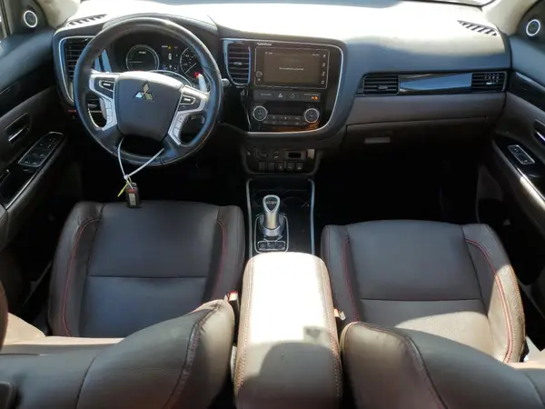 JA4J24A50JZ067348 2018 MITSUBISHI OUTLANDER - Image 8