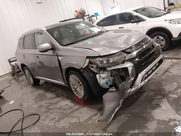 JA4J24A50KZ055010 2019 MITSUBISHI OUTLANDER - Image 1