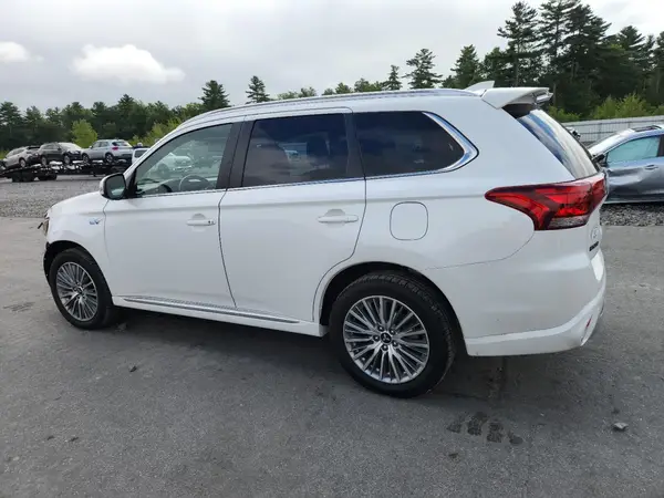 JA4J24A50KZ055976 2019 MITSUBISHI OUTLANDER - Image 2