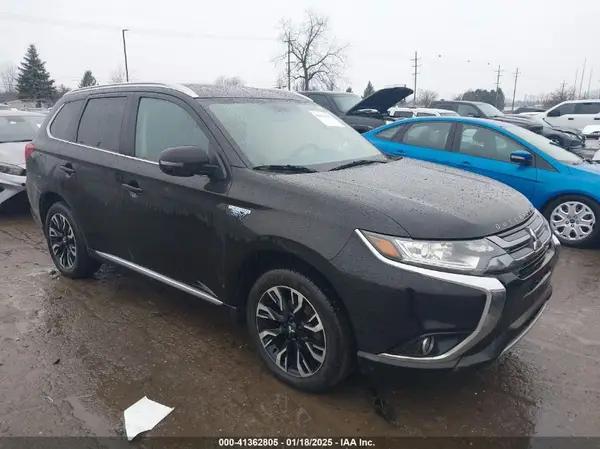 JA4J24A51JZ026128 2018 MITSUBISHI OUTLANDER - Image 1