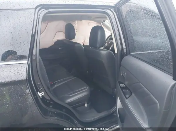 JA4J24A51JZ026128 2018 MITSUBISHI OUTLANDER - Image 8