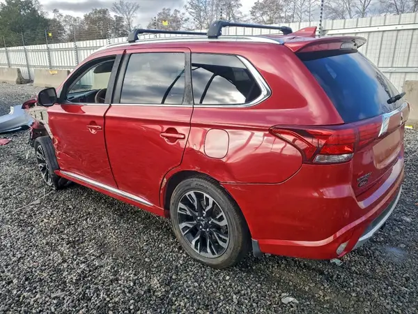 JA4J24A51JZ027649 2018 MITSUBISHI OUTLANDER - Image 2