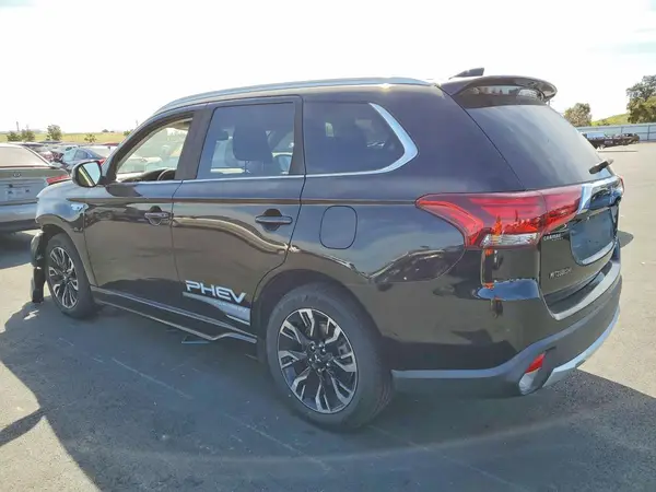 JA4J24A51JZ030910 2018 MITSUBISHI OUTLANDER - Image 2