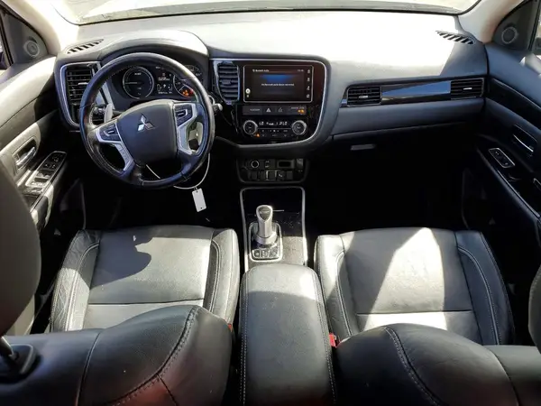 JA4J24A51JZ030910 2018 MITSUBISHI OUTLANDER - Image 8