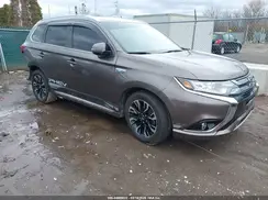 JA4J24A51JZ031006 2018 MITSUBISHI OUTLANDER