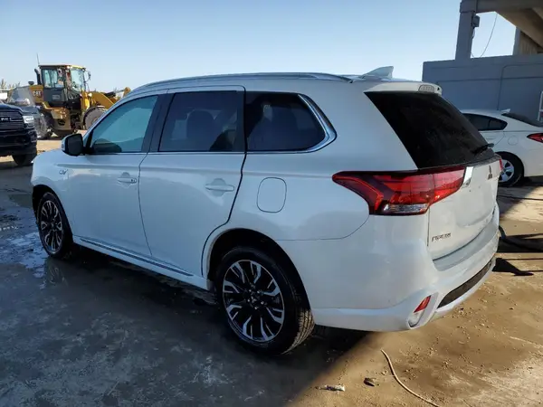 JA4J24A51JZ036707 2018 MITSUBISHI OUTLANDER - Image 2