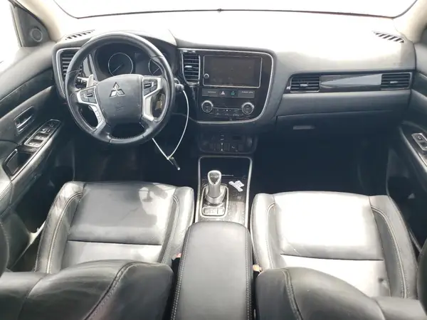 JA4J24A51JZ048839 2018 MITSUBISHI OUTLANDER - Image 8
