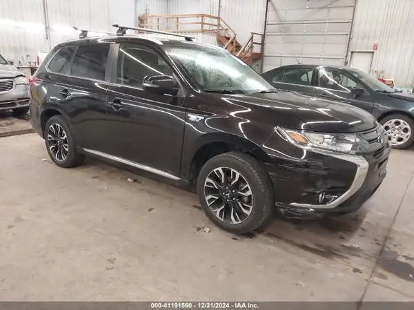 JA4J24A51JZ051532 2018 MITSUBISHI OUTLANDER - Image 1