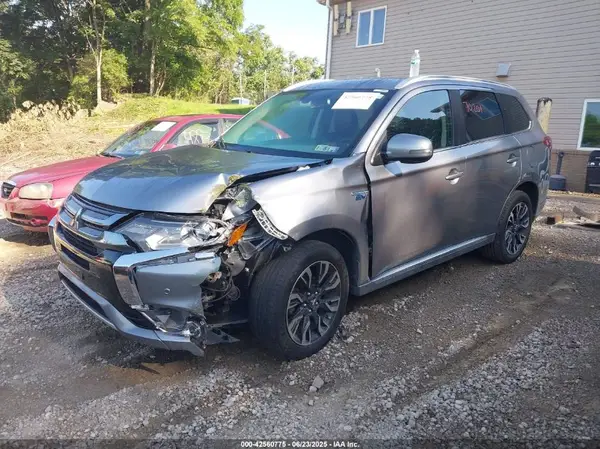 JA4J24A51JZ060263 2018 MITSUBISHI OUTLANDER - Image 2