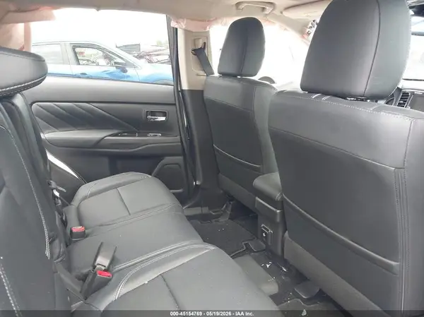 JA4J24A51JZ061865 2018 MITSUBISHI OUTLANDER - Image 8