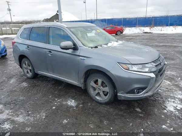 JA4J24A51JZ605376 2018 MITSUBISHI OUTLANDER - Image 1