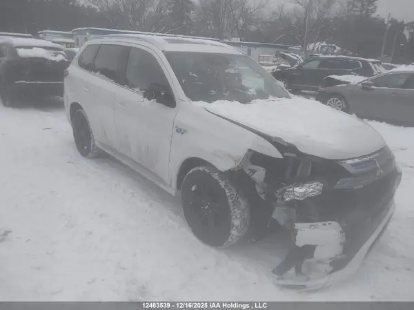 JA4J24A51JZ614658 2018 MITSUBISHI OUTLANDER - Image 1