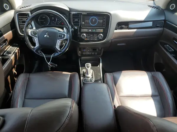 JA4J24A51JZ614661 2018 MITSUBISHI OUTLANDER - Image 8