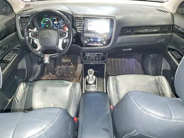 JA4J24A51JZ619908 2018 MITSUBISHI OUTLANDER - Image 8