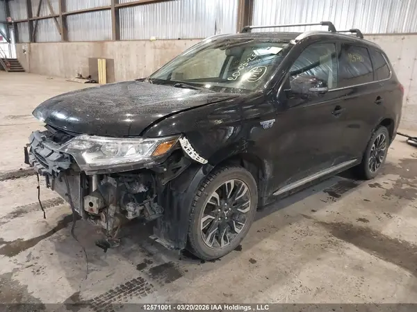 JA4J24A51JZ619939 2018 MITSUBISHI OUTLANDER - Image 2