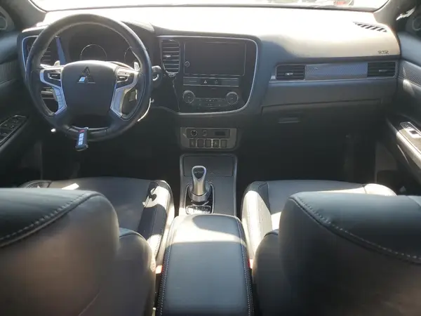 JA4J24A51KZ041357 2019 MITSUBISHI OUTLANDER - Image 8